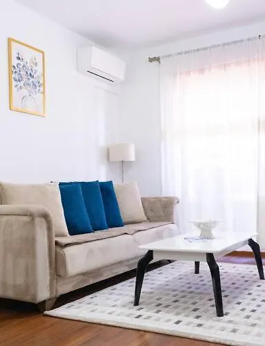 Ana Lux Master * Podgorica