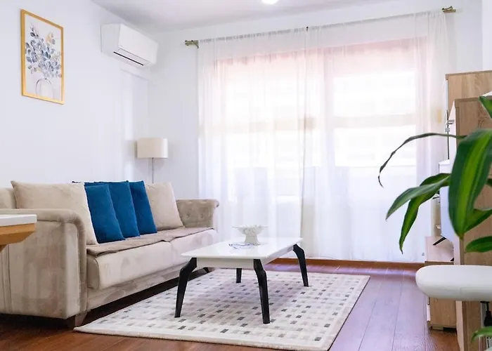 Ana Lux Master Podgorica